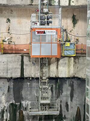 Q345B Steel 1000kg Material Rack And Pinion Hoist Lift For Tunnel