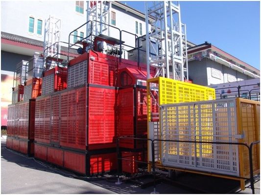 SC200 Materiale da costruzione Sollevamento/ascensore da costruzione con controllo VFD/mastro galvanizzato a caldo e gabbia con sollevamento a barra