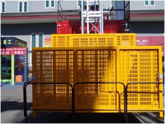 Mast galvanizzato a caldo 21m/min 2000kg Rack e Pinion Lift per la costruzione di materiali