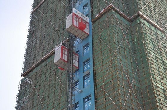 Scala e pignoni sollevamento per la costruzione,VFD Control, galvanizzato a caldo 2000kg Sollevamento per la costruzione, 0-46m/min Sollevamento per il materiale dei passeggeri